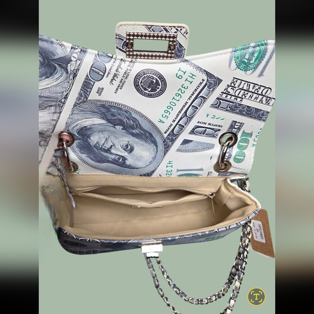 Stylish ($100 Print) Benjamin Franklin Chain Crossbody Novelty Bag - Picture 8 of 9